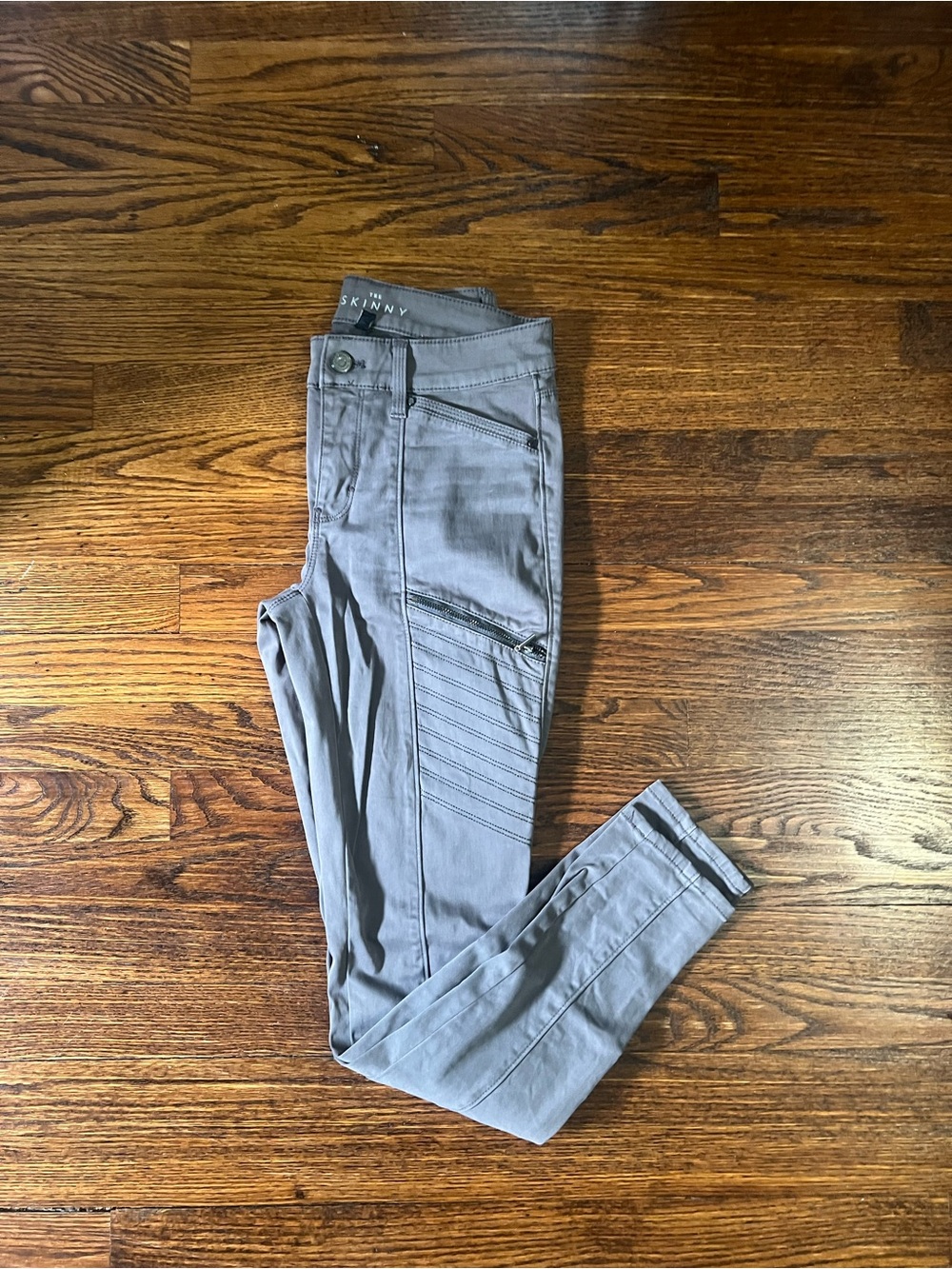 White House Black Market Women’s Skinny Moto Jeans Size 0- Gray